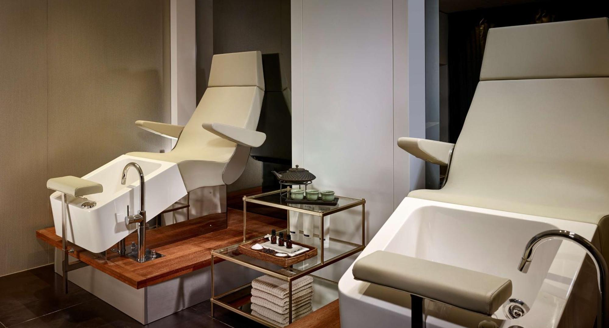 Hotel Park Plaza London Waterloo Esterno foto Foot spa