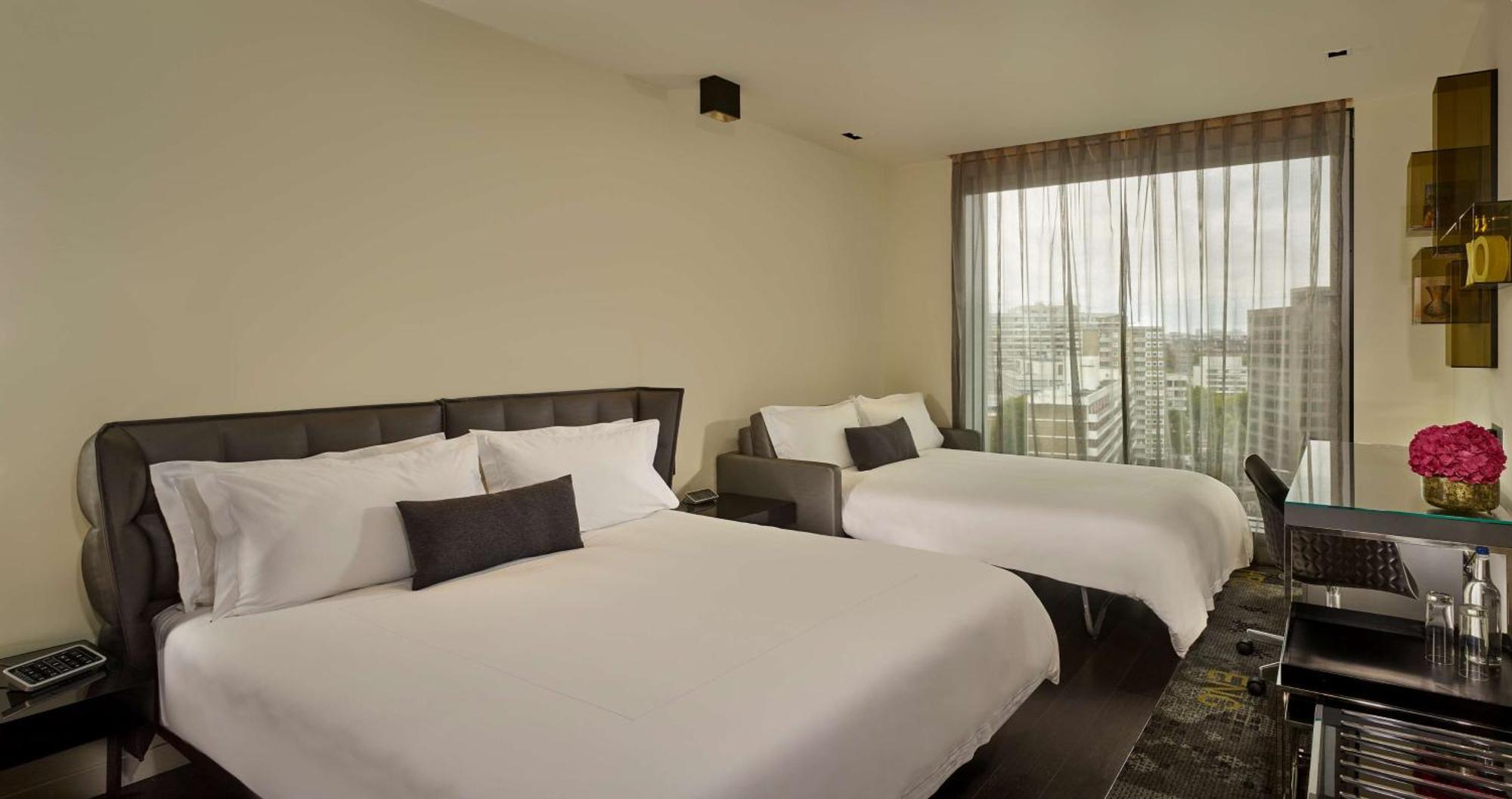 Hotel Park Plaza London Waterloo Esterno foto A room at the W Hollywood