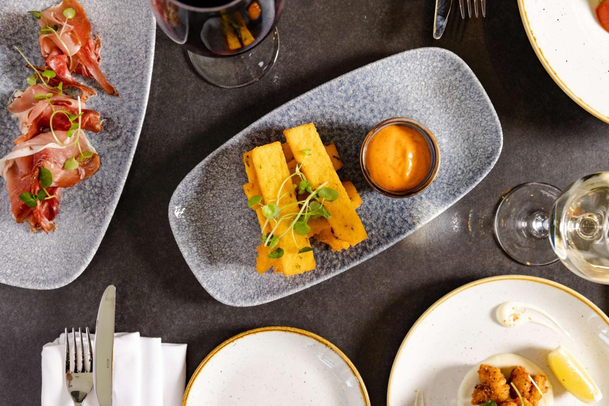 Hotel Park Plaza London Waterloo Esterno foto A plate of polenta