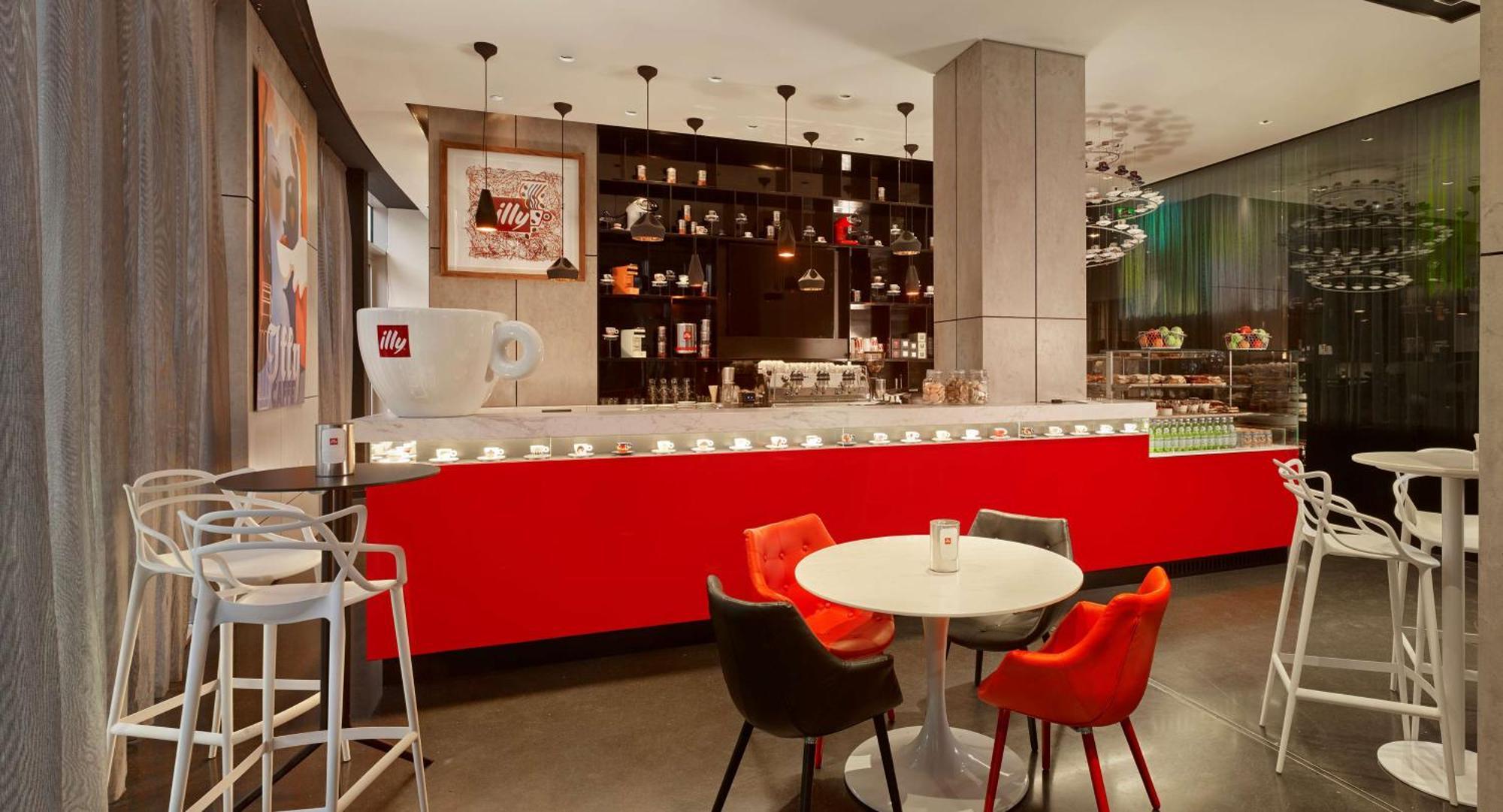 Hotel Park Plaza London Waterloo Esterno foto illy coffee shop in Rome