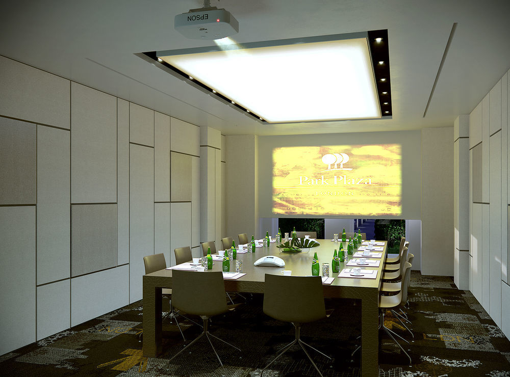 Hotel Park Plaza London Waterloo Esterno foto Meeting room with projector